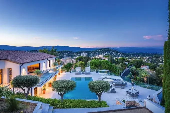 Compare Luxury Villa Packages: Structural Analysis and Operational Integrity Matricies