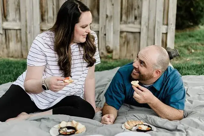 how to manage dietary restrictions during couple travel