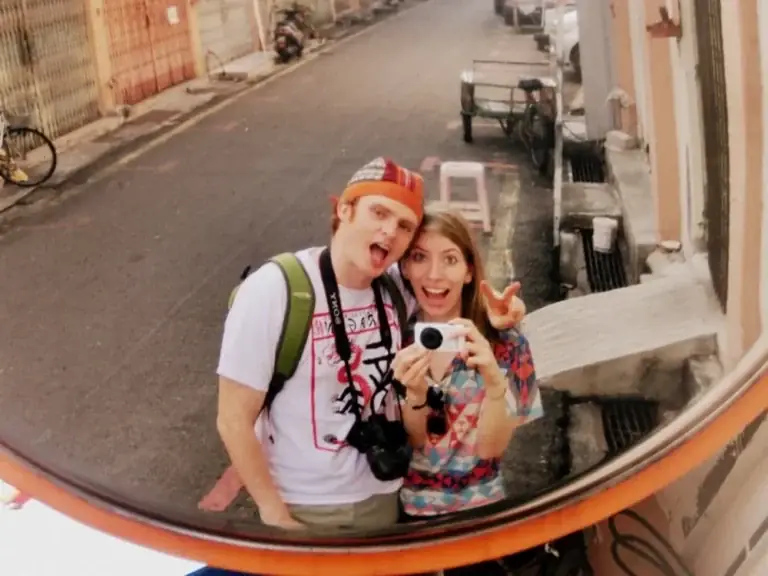 International Couple Travel Expenses: How to Reduce Costs Materially