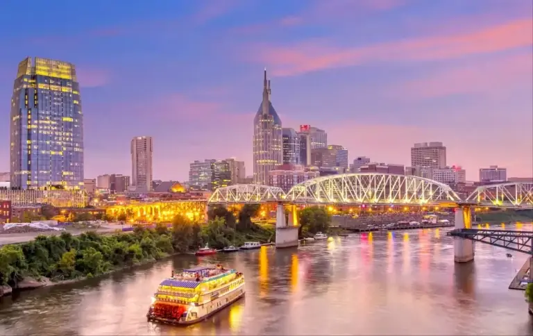 Luxury Cultural Tours American Cities: High-End Urban Travel Architecture